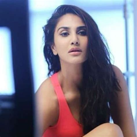 Vaani Kapoor hot and sexy pictures