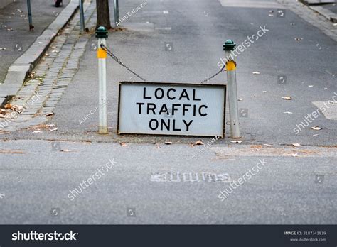 Local Traffic Only Sign 的图像结果