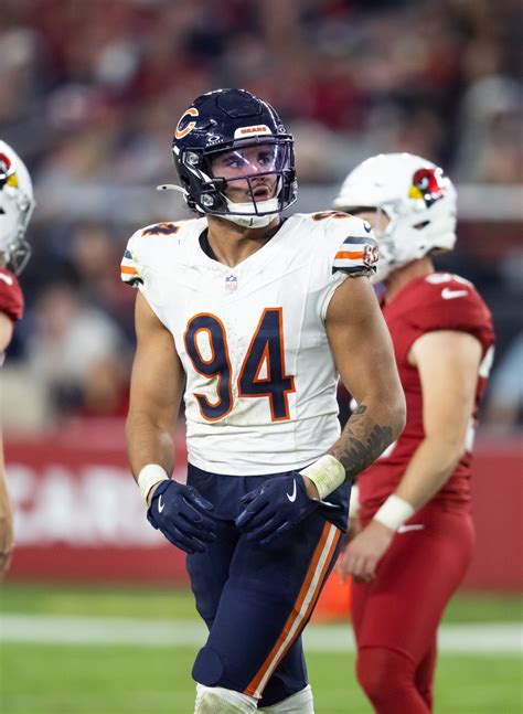 Bears Place DE Austin Booker On IR