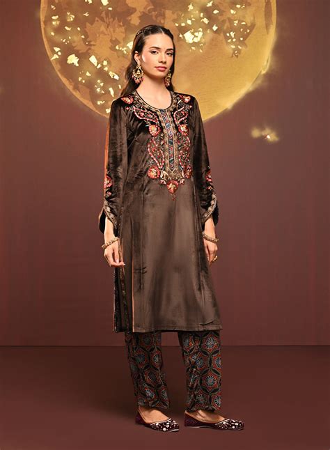 Turn Head with Lakshita’s Faha Brown Embroidery Velvet Kurta