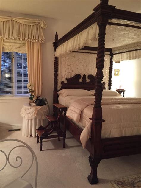 OLDE VIRGINIA MANOR BED & BREAKFAST (Manotick) - B&B Reviews & Photos ...