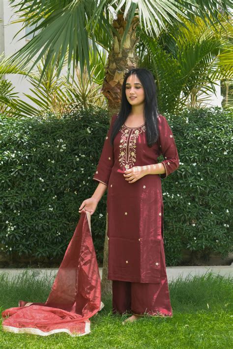 MUM & DAUGHTER – MUM & DAUGHTER