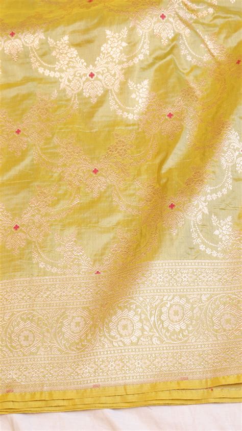 Lime Yellow Handloom Pure Katan Silk Brocade Saree – Hikayat Banaras
