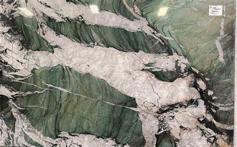 Green and White Abstract Marble Pattern