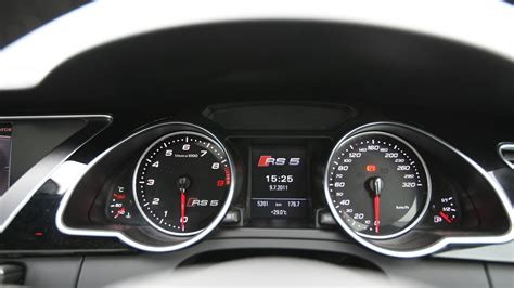 Audi-RS5-2012-STD-Interior Car Photos - Overdrive