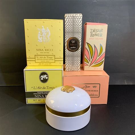 LOT 195R: Perfume & Dusting Powders: "L'Air du Temps", Nina Ricci - White Linen, Estee Lauder ...