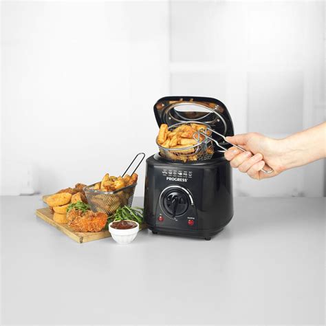 Progress Compact Deep Fat Fryer, 1 Litre - Black | Charlies