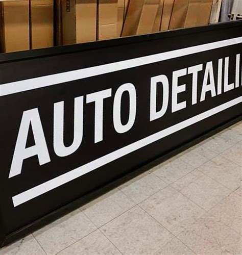 Storefront Signs 的图像结果