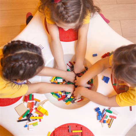 Social Cooperation 的图像结果