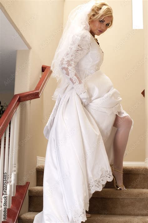 Hot Bride 的图像结果