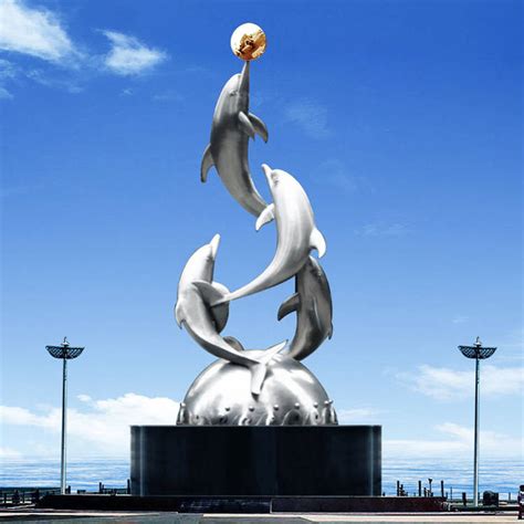 公园不锈钢海豚顶球雕塑-宏通雕塑