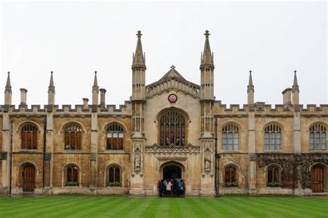 英国留学：英国最美的十所大学，兼具颜值与才华！ - 知乎