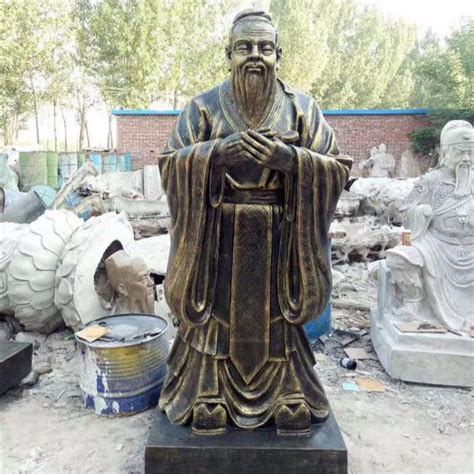 玻璃钢名人仿铜雕塑——张仲景-曲阳中泰园林雕塑有限公司