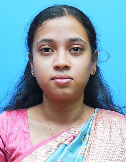 HOLY CROSS COLLEGE - TRICHY