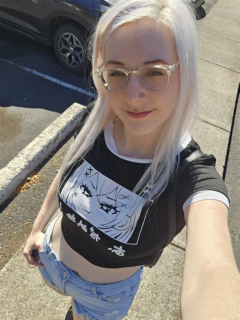 Are you OK with your pale girls being a little nerdy? - Sexy Sexy