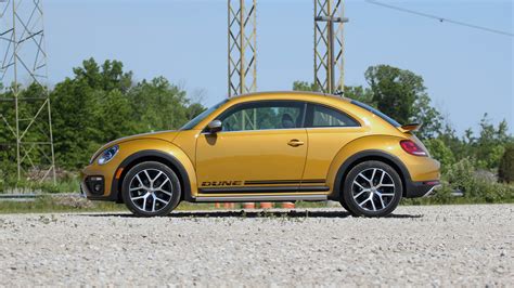 2016 VW Beetle Dune Review, a fun look that's all facade