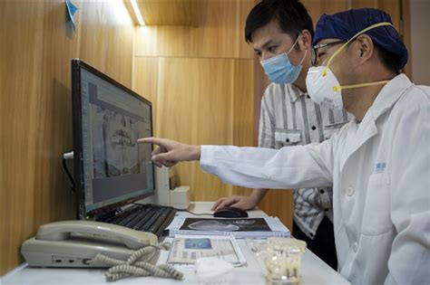 这个暑期，上海的口腔门诊“爆”了！记者直击复工后的口腔医院→