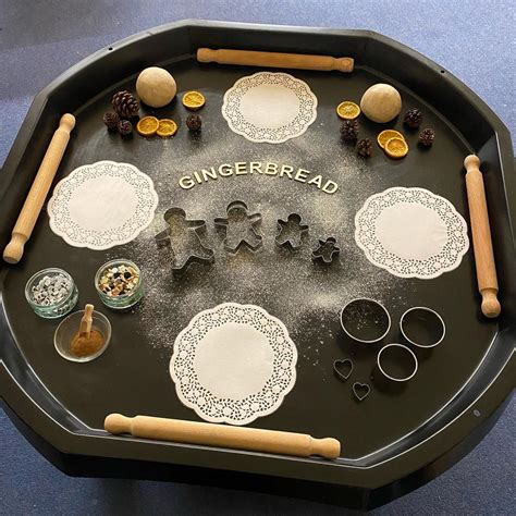 Christmas sensory play christmas tuff tray play christmas messy play ...