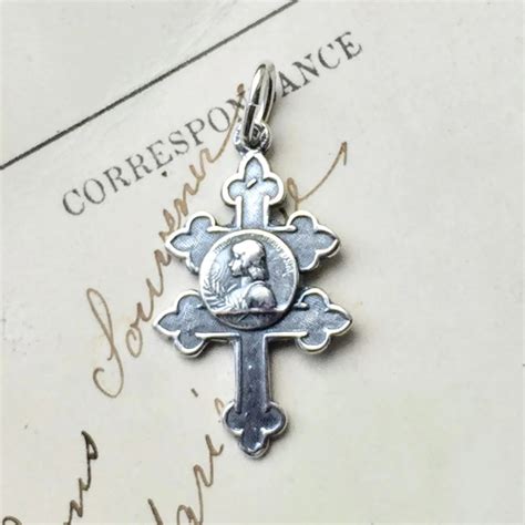 What Is Cross of Lorraine and What Does it Symbolize?