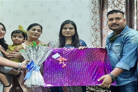 जिद ने इलेक्ट्रिकल इंजीनियर को बना दिया प्रशासनिक अधिकारी - electric ...