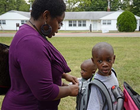 Tiny troop supply: Operation Homefront equips kids for school | Article ...