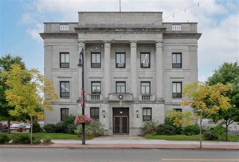 Hocking County Courthouse | Hitachi VRF in Logan, OH, USA
