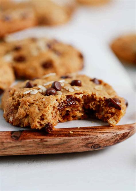 Healthy Peanut Butter Oatmeal Cookies - Gluten-free, Soft and Chewy!!