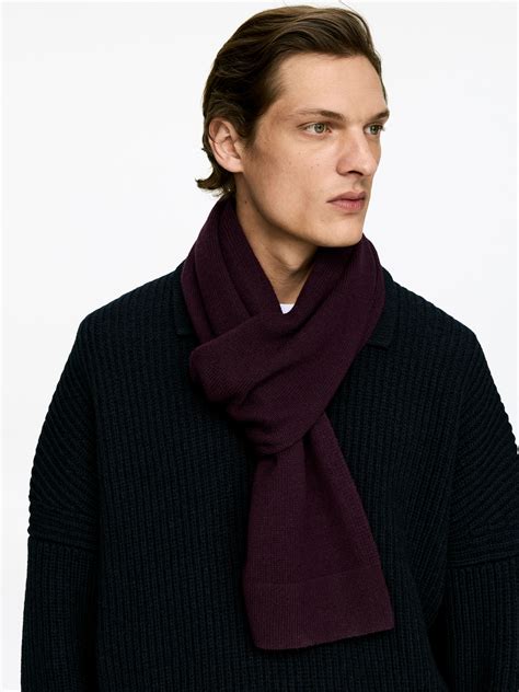 Wool Scarf – Burgundy – Men – ARKET WW