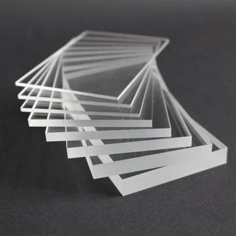 Placa Plexiglas Transparent 4 mm x 1000 x 1000 mm Pret 156,00 Lei ...