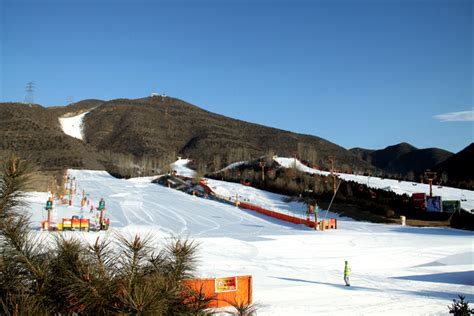冬季风光 - 雪场相册 - 北京滑雪场：欢迎光临军都山滑雪场有限公司官网