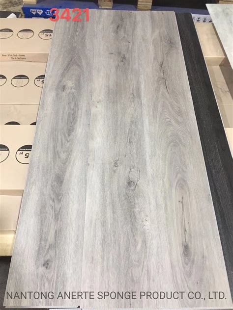 Style Selections Ashen Oak Waterproof Interlocking Luxury Vinyl Plank ...