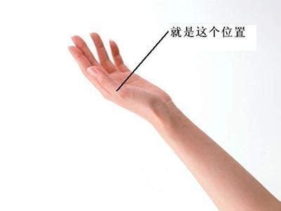 大拇指关节痛是怎么回事__凤凰网