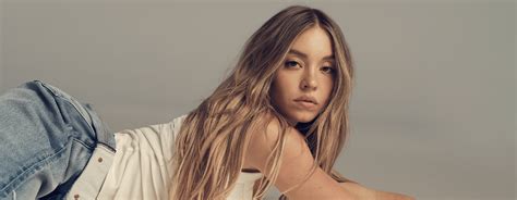 Sydney Sweeney Has Great (American Eagle) Jeans - AEO-Inc
