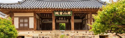 Tour por aldea Hahoe, acantilado Buyongdae y Byeongsan Seowon ...