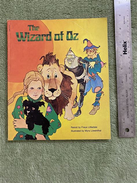 Vintage 1982 Scholastic Paperback Book The Wizard Of Oz Color Photos ...