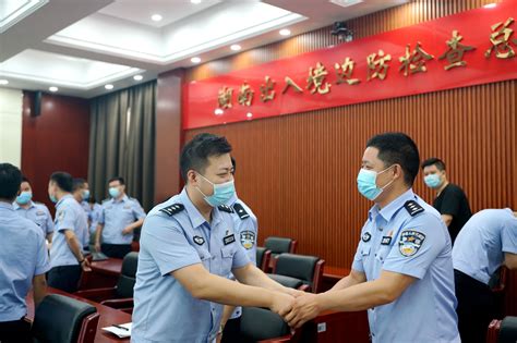 5月1日起 湖南实行申办出入境证件“只跑一次”_政务聚焦_旅游频道