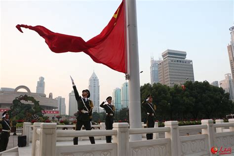 武警上海市总队执勤第四支队举行“烈士纪念日”升旗仪式-中工军事-中工网