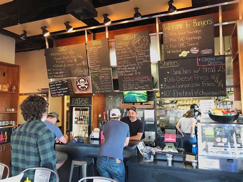 Bangers and Brews - Bend, OR | Review & What to Eat