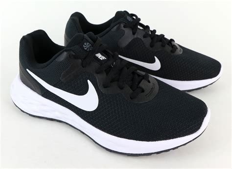 Black nike running shoes online