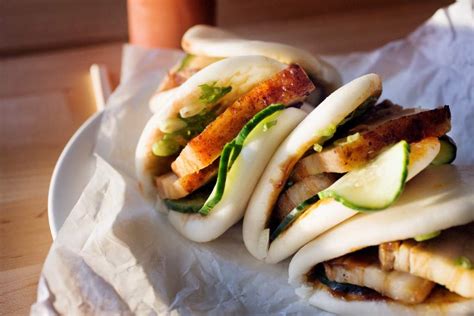 Momofuku Ssäm Bar, New York - TimesTravel