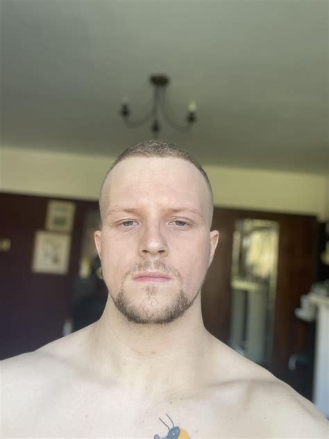 Decided to shave my head so i can grow out my hair longer. Bad call ...