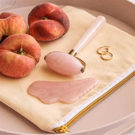 Gua Sha Facial Massage: The Chinese Anti-Ageing Secret – The Svaya