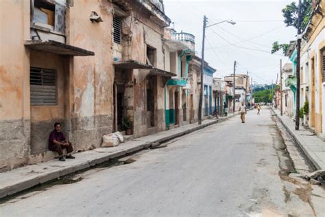 Cuba Poverty Stock Photos, Pictures & Royalty-Free Images - iStock
