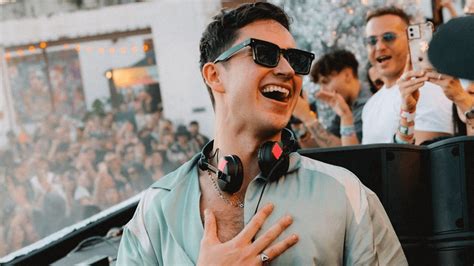 EDM-Themed Salon 'Rave Babe Salon' Opens Doors In Denver