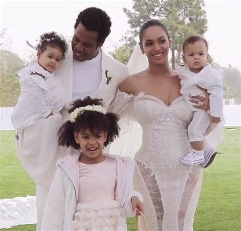 8 of Beyoncé’s cutest matching fashion moments with twins Rumi and Sir: from all-white for the ...
