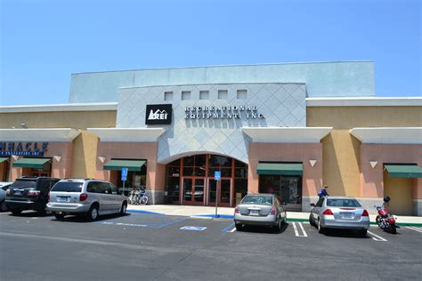 Reseda Shopping Center: Northridge, 18661 Devonshire St | JLL ...