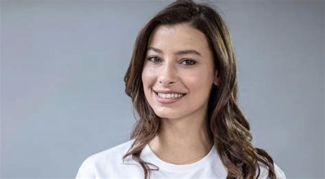 Mujde Uzman neće biti u trećoj sezoni serije Kizilcik Serbeti | Šerbet ...