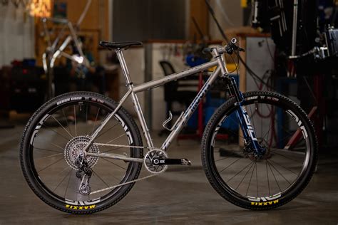 Moots MXC Lightweight and Fast Hardtail 29er | The Radavist | A group ...