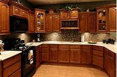 Best Color For Kitchen With Oak Cabinets by 4 Steps To Choose Kitchen Paint Colors With Oak Cabinets Best Color For Kitchen With Oak Cabinets