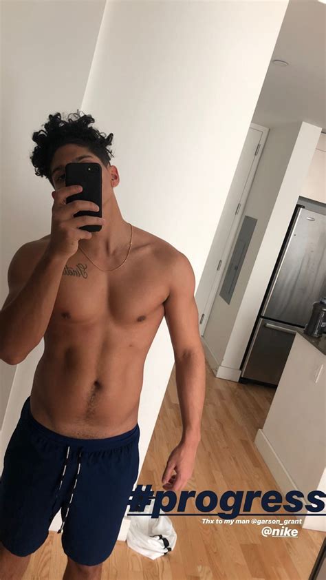 Angel Curiel : r/ShirtlessCelebMen